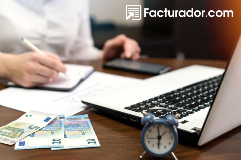 Deducciones de una empresa y pago de honorarios