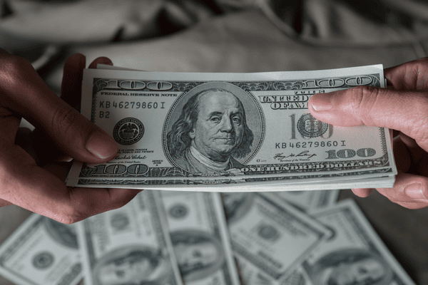 si me pagan en dolares tengo que pagar impuestos